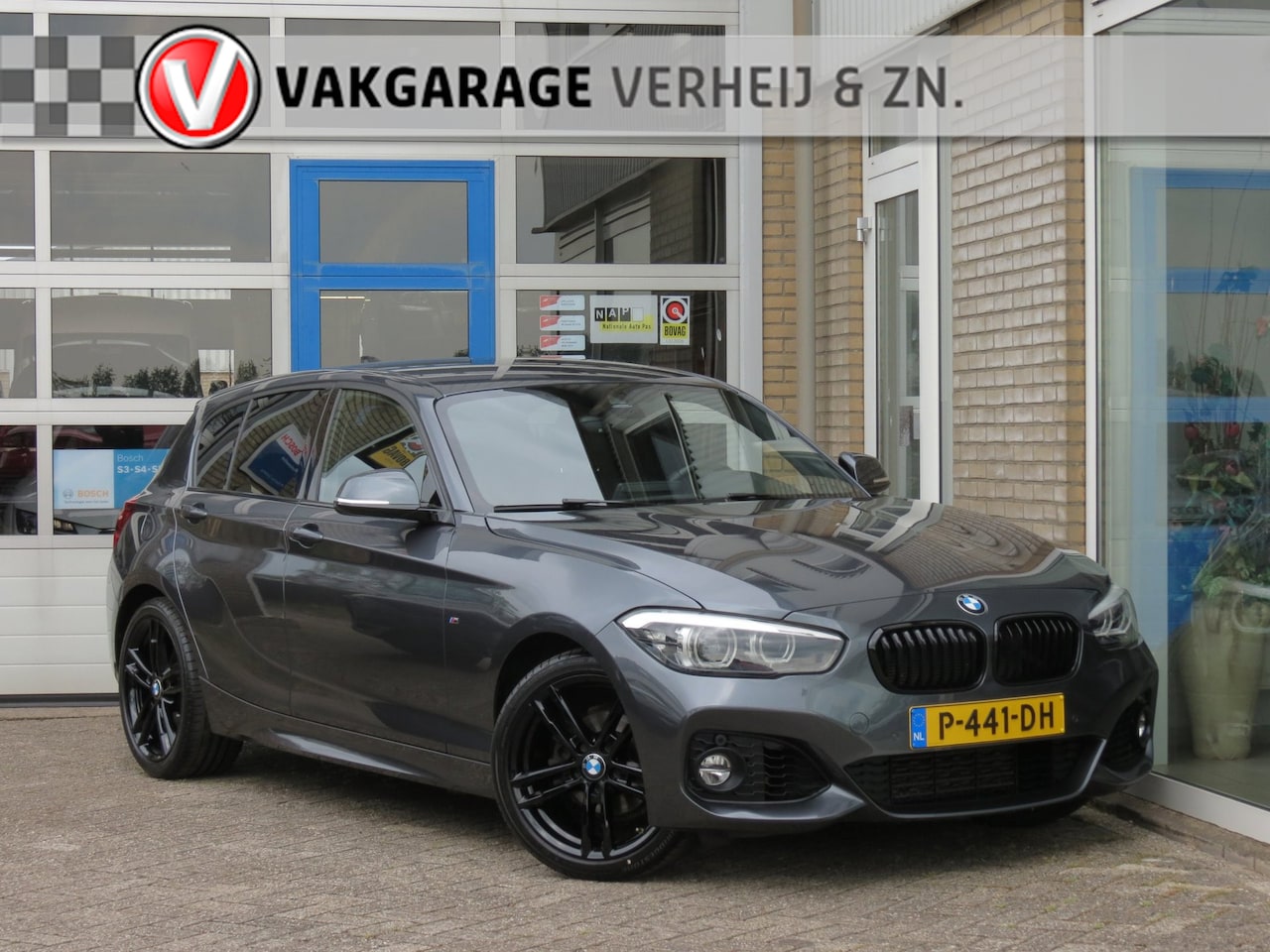 BMW 1-serie - 118i M Sport Edition Shadow-Line|Navi|Clima|Cruise|PDC|Vol Leder Sport int.|LED|18'' Incl| - AutoWereld.nl