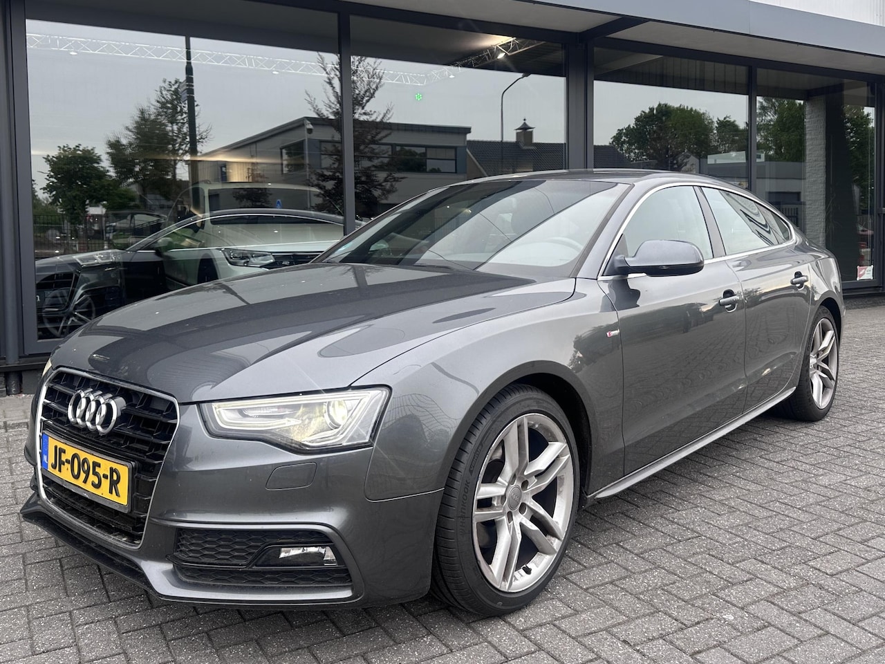 Audi A5 Sportback - 1.8 TFSI Adrenalin Sport S-Line // MOTORSTORING - AutoWereld.nl