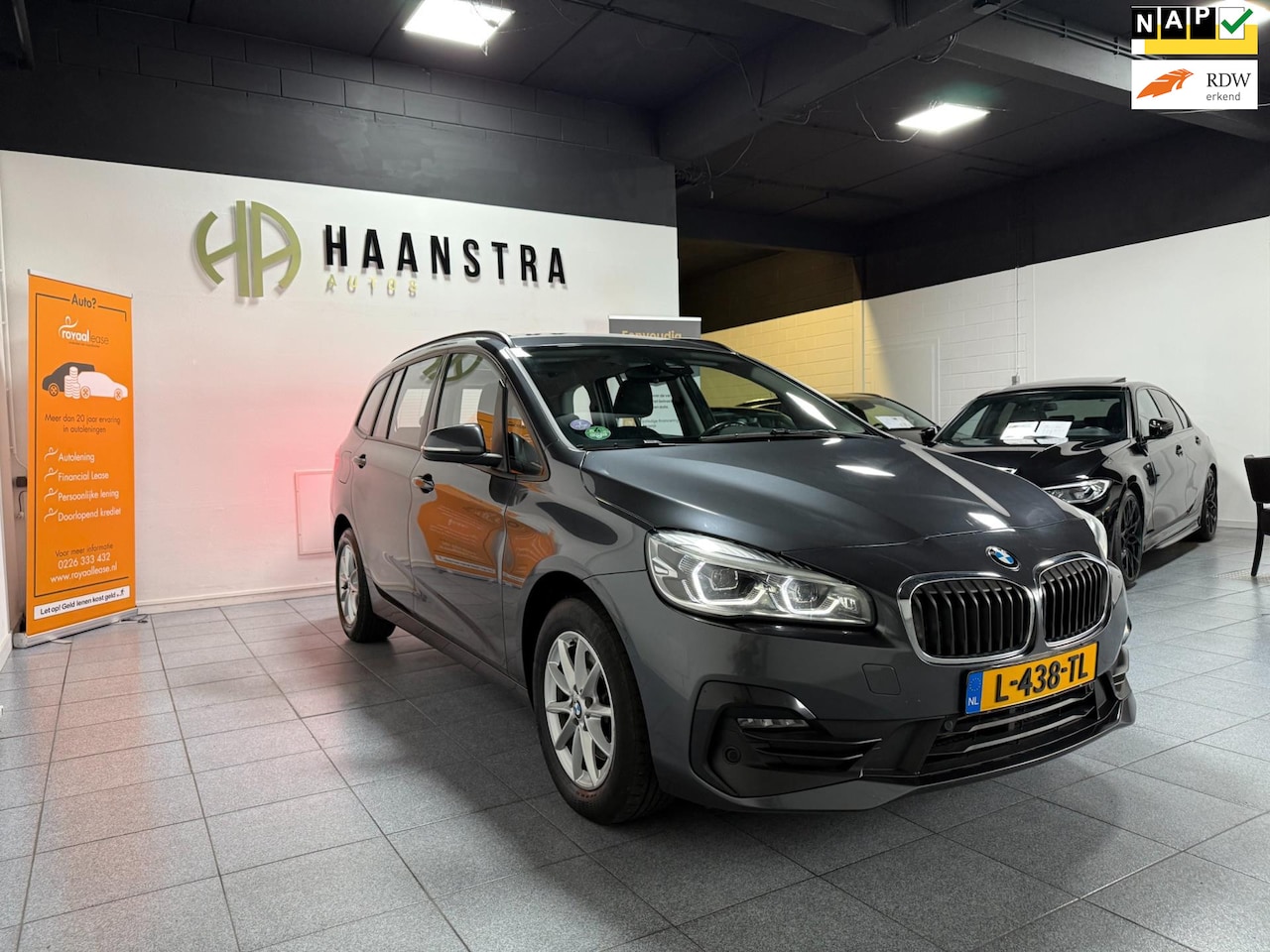 BMW 2-serie Gran Tourer - 218i Business Edition Autom Navigatie 1e eig, NL Auto! NAP - AutoWereld.nl
