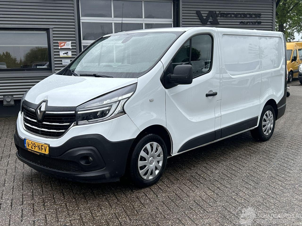 Renault Trafic - 2.0 dCi 120 T29 L1H1 Comfort 2.0 dCi 120 T29 L1H1 Comfort - AutoWereld.nl