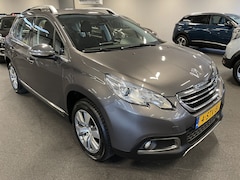 Peugeot 2008 - 1.2 VTi Allure NAVIGATIE-CLIMATE CONTROL-PARKEERSESNOREN-TREKHAAK