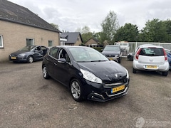 Peugeot 208 - 1.6 VTi Allure REST BPM €800,