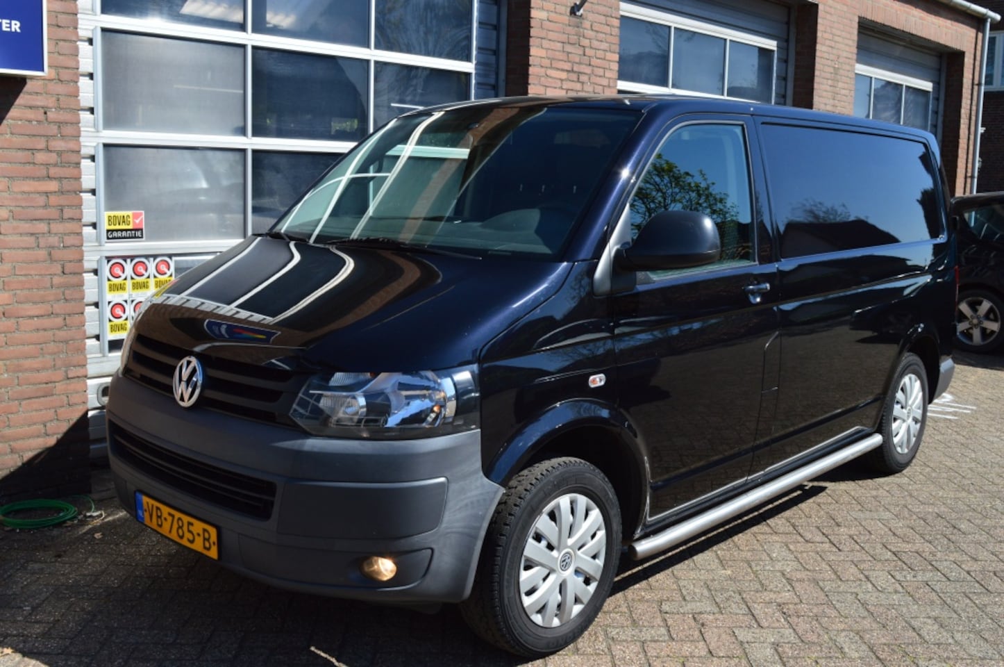 Volkswagen Transporter - 2.0 TDI L1H1 2.0 TDI L1H1 , Airco, Trekhaak, Sidesteps - AutoWereld.nl