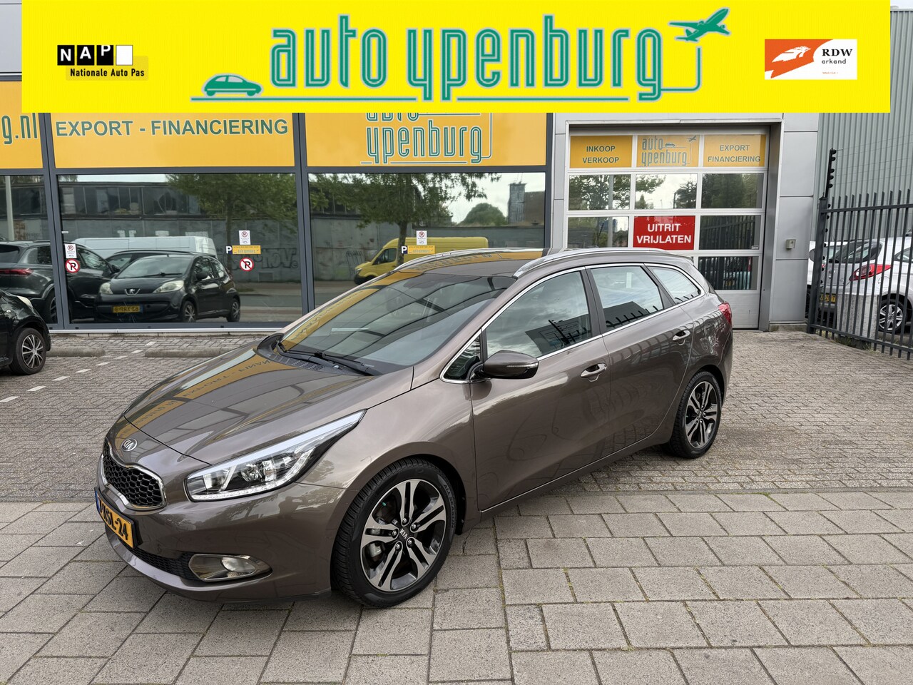 Kia Cee'd Sportswagon - 1.6 GDI Business Pack * 69.835 Km * Navi * Climatronic * Led * NIEUWSTAAT * - AutoWereld.nl
