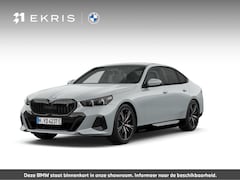 BMW i5 - eDrive40 M Sport Edition M Sportpakket Pro | Innovation Pack | Travel Pack | Comfort Pack