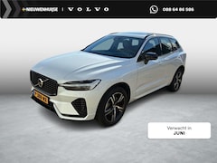 Volvo XC60 - 2.0 B5 R-Design | Harman Kardon Audio | Panoramadak | Head-up Display | Trekhaak | Achteru