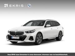 BMW 5-serie Touring - 530e M Sport Edition | M Sportpakket | Innovation Pack | Travel Pack | Panoramadak