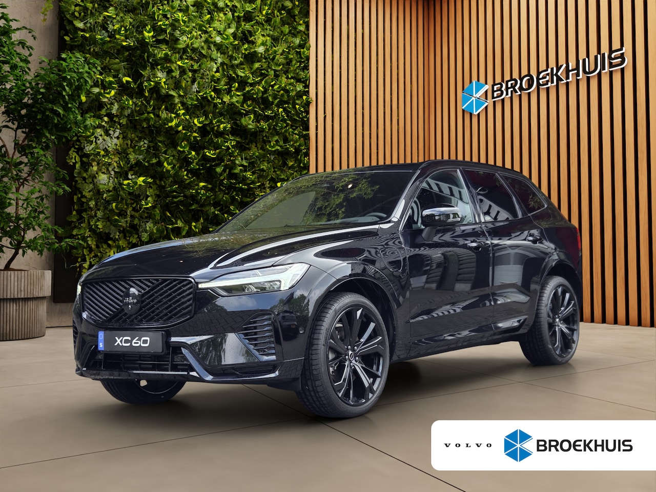 Volvo XC60 - 2.0 T6 Plug-in hybrid AWD Ultra Black Edition | Luchtvering | HUD | Memory | Pano | Harman - AutoWereld.nl