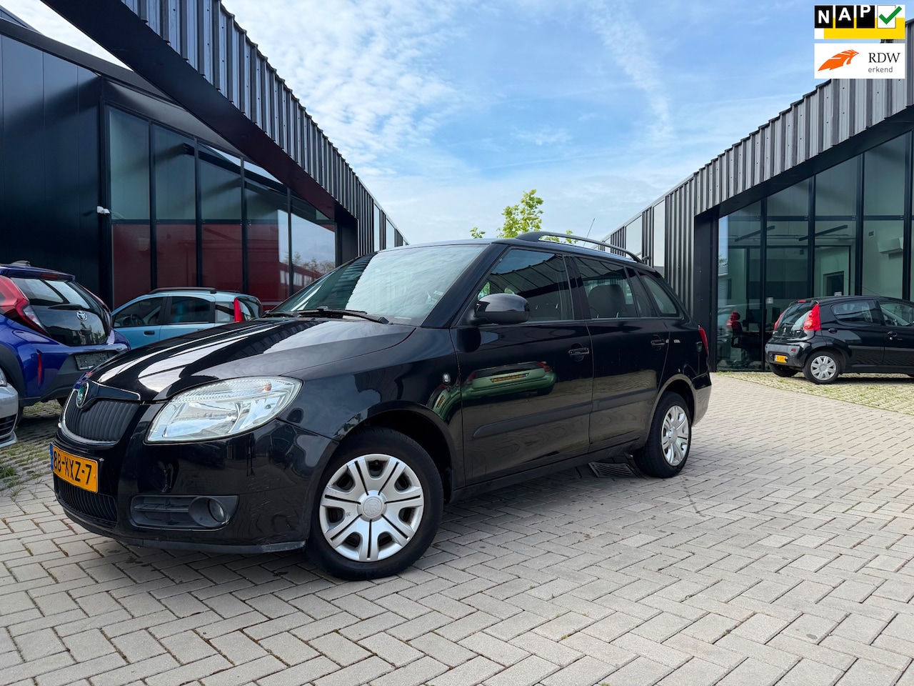 Skoda Fabia Combi - 1.4-16V Ambition Airco Cruise Nwe APK NL Auto NAP - AutoWereld.nl