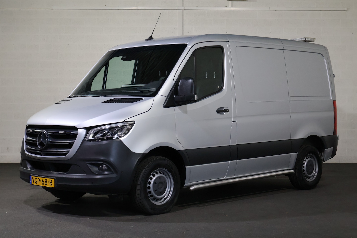 Mercedes-Benz Sprinter - 316 CDI L1 H1 Automaat 2.8t Trekhaak - AutoWereld.nl
