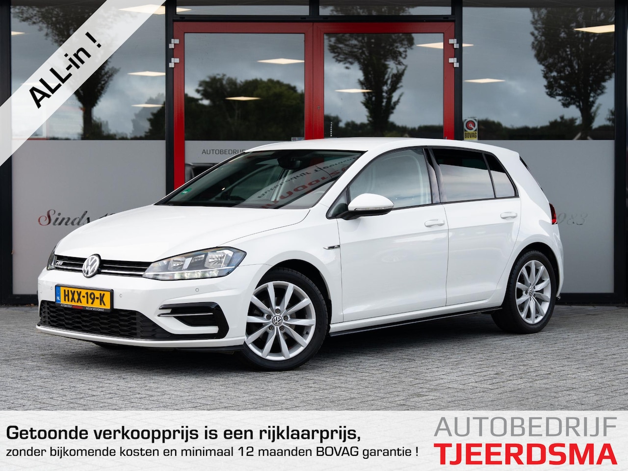 Volkswagen Golf - 1.0 TSI Highline Business R | Navigatie | Stoelverwarming | Climate Control | Adaptieve Cr - AutoWereld.nl