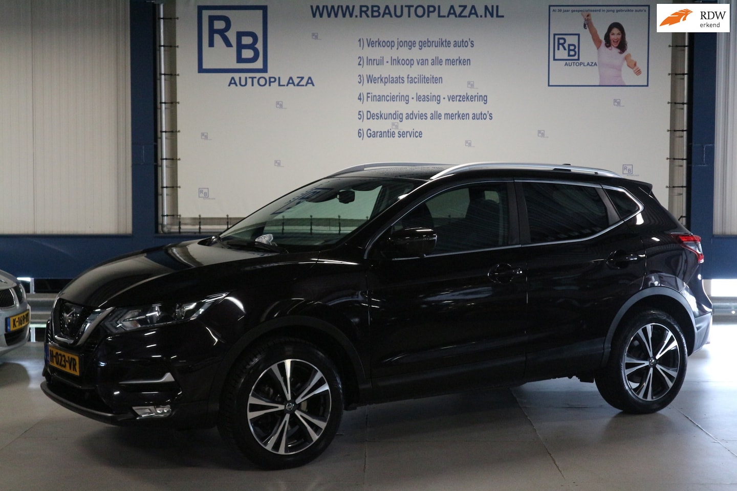 Nissan Qashqai - 1.2 N-Connecta / PANO / XENON / CAMERA / HAAK / LED / VOL ! ! ! - AutoWereld.nl