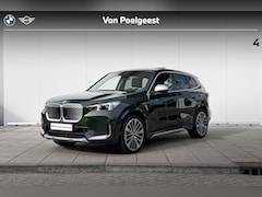 BMW iX1 - xDrive30 X-Line / 20''/ Glazen Schuifdak / Harman Kardon Audio / Harman Kardon Audio /