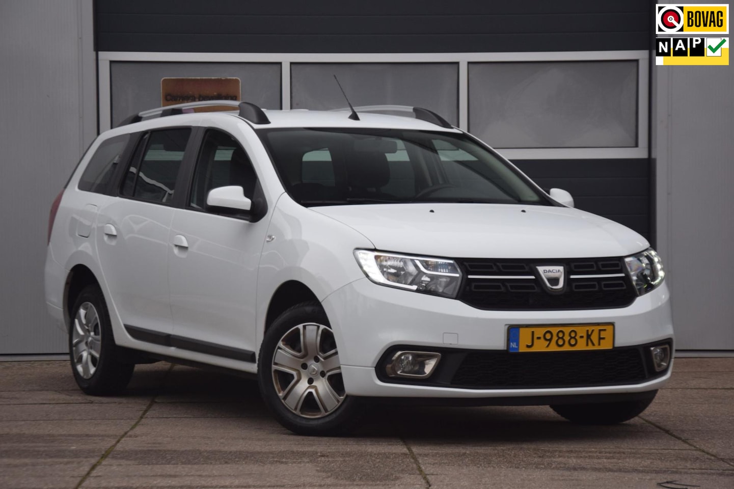 Dacia Logan MCV - 1.0 TCe Bi-Fuel Comfort CAMERA/NAVIGATIE/PARKEERSENSOREN ACHTER - AutoWereld.nl
