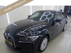 BMW i4 - eDrive40 SOH 96, 5% 84 kWh Origineel NL 1e Eigenaar