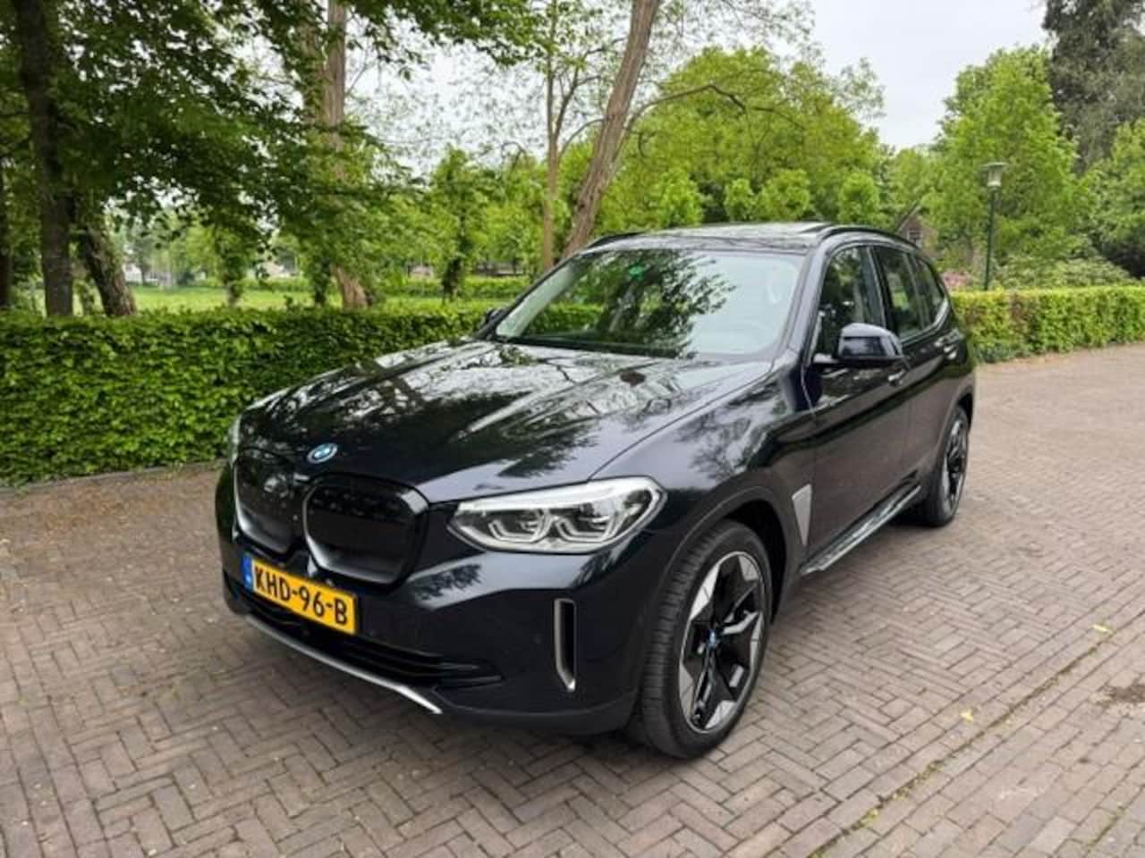 BMW iX3 - High Executive 80kWh SOH 95%/Pano/Head Up/360Camera/Harman Kardon/Garantie - AutoWereld.nl