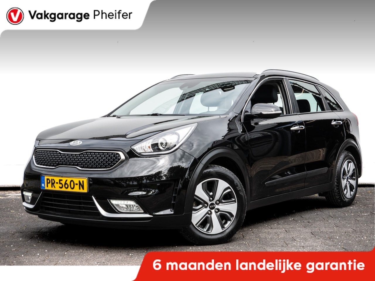 Kia Niro - 1.6 GDi Hybrid DynamicLine Trekhaak/ Camera/ Navigatie/ Carplay/ Half leer/ Cruise control - AutoWereld.nl