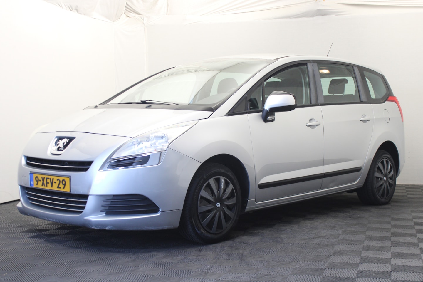 Peugeot 5008 - 1.6 HDiF Blue Lease 5p. 1.6 HDiF Blue Lease 5p. - AutoWereld.nl