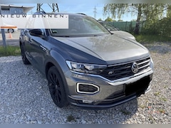 Volkswagen T-Roc - 1.5 TSI Sport Business R | Afneembare Trekhaak | Adaptieve Cruisecontrol | Digitaal Dashbo