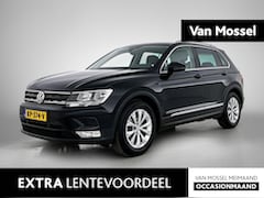 Volkswagen Tiguan - 1.4 TSI Connected Series | Climate control | Lichtmetalen velgen | Navigatie