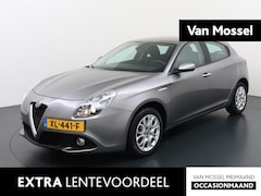 Alfa Romeo Giulietta - 1.4 Turbo MultiAir Super | Navigatie | Lichtmetalen velgen