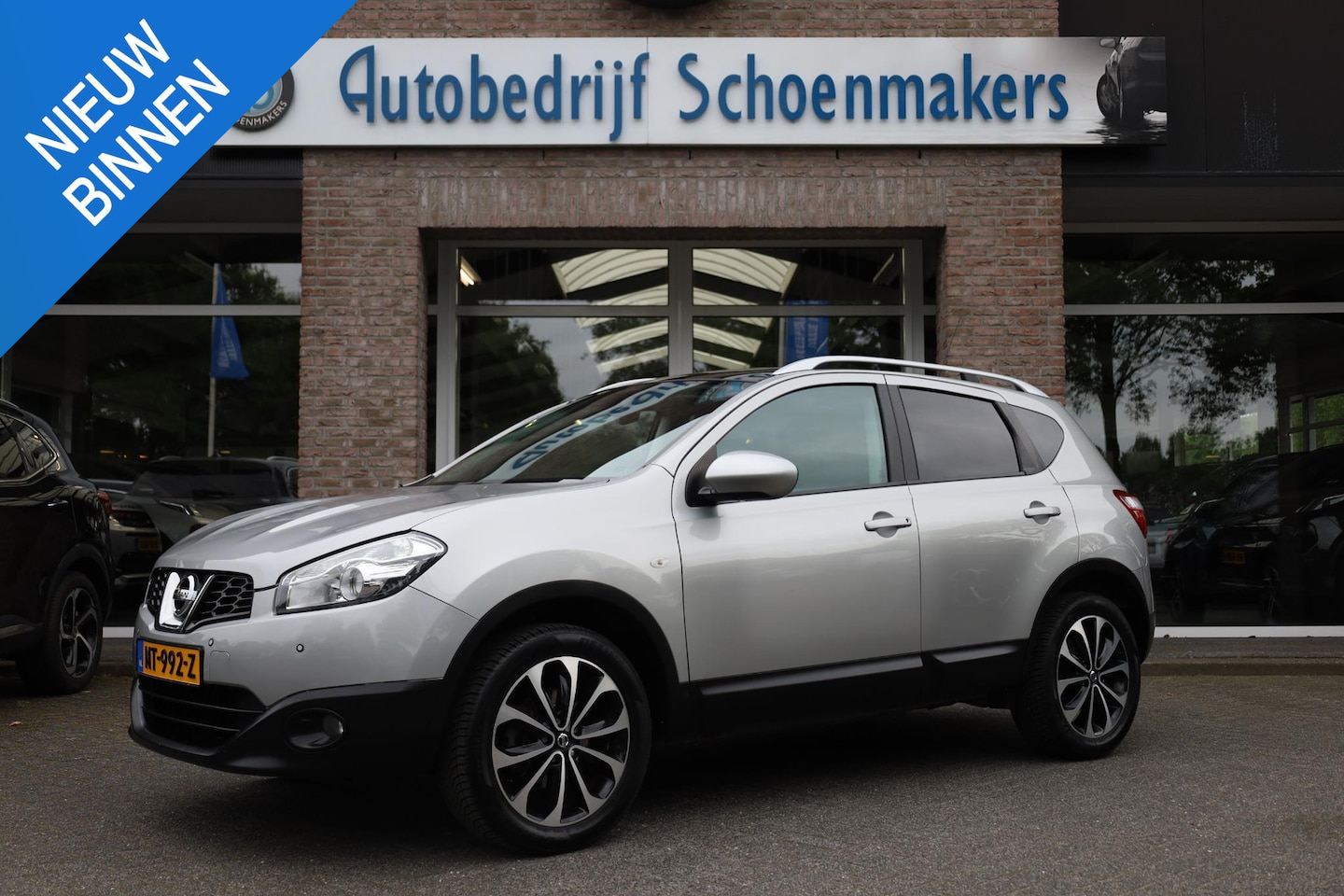 Nissan Qashqai - 1.6 Connect Edition CAMERA TREKHAAK PANO 2xPDC 18"LMV NAVI CRUISE CLIMA - AutoWereld.nl