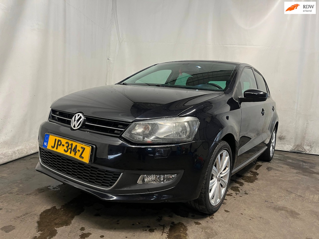 Volkswagen Polo - 1.4-16V Comfortline SCHADEAUTO! - AutoWereld.nl