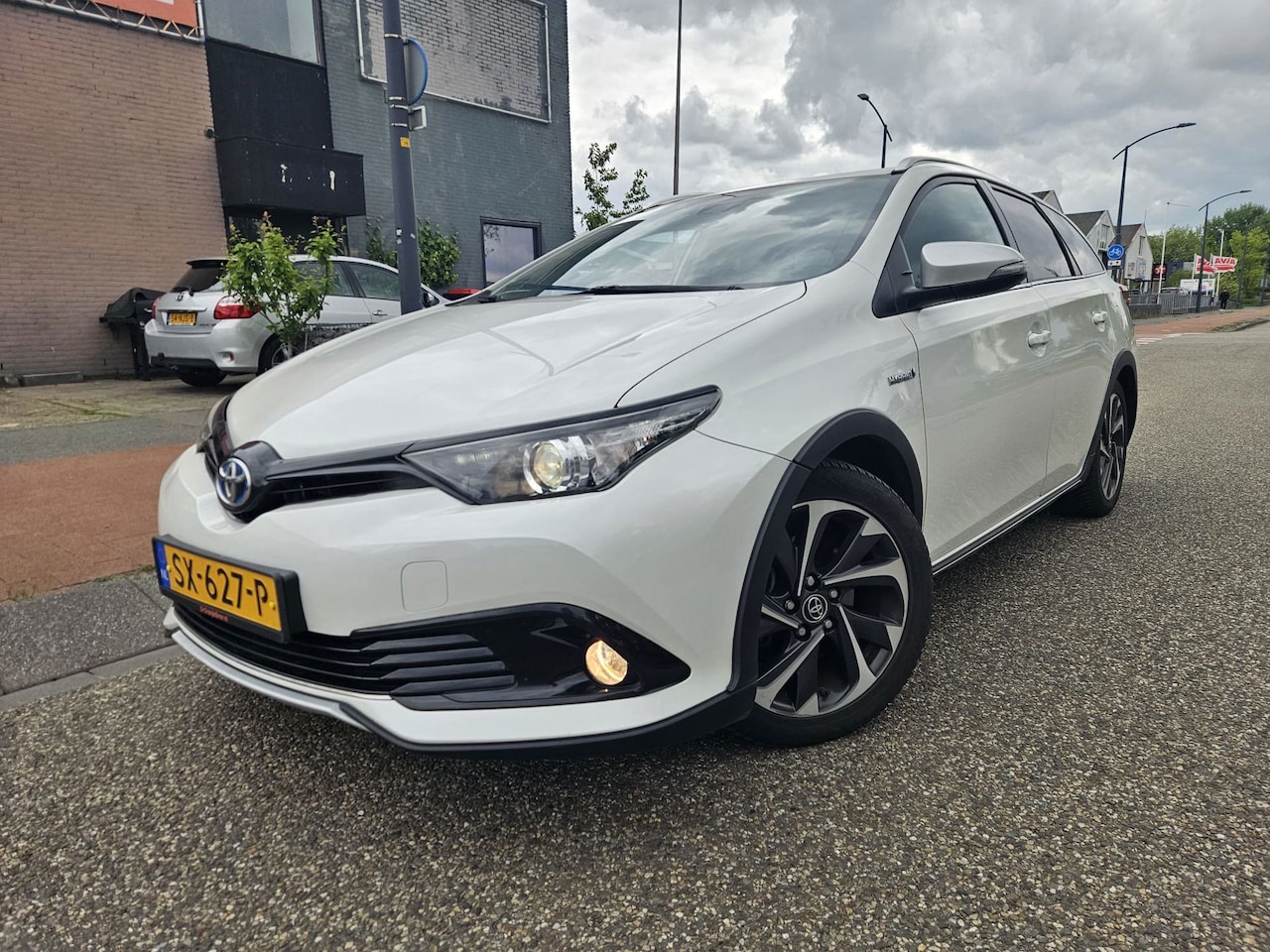 Toyota Auris Touring Sports - 1.8 Hybrid Freestyle GARANTIE BTW auto - AutoWereld.nl
