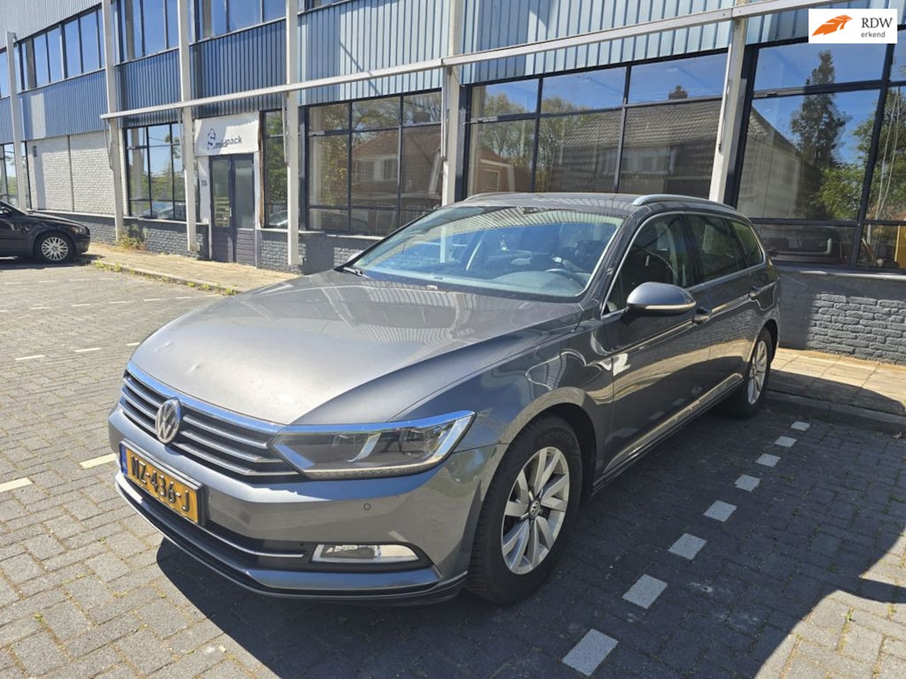 Volkswagen Passat Variant - 1.6 TDI Comfortline Business 1.6 TDI Comfortline Business - AutoWereld.nl