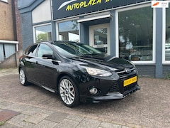 Ford Focus - 1.6 EcoBoost / ST - LINE / NAVI / ACHTERUITRIJ CAMERA / PDC
