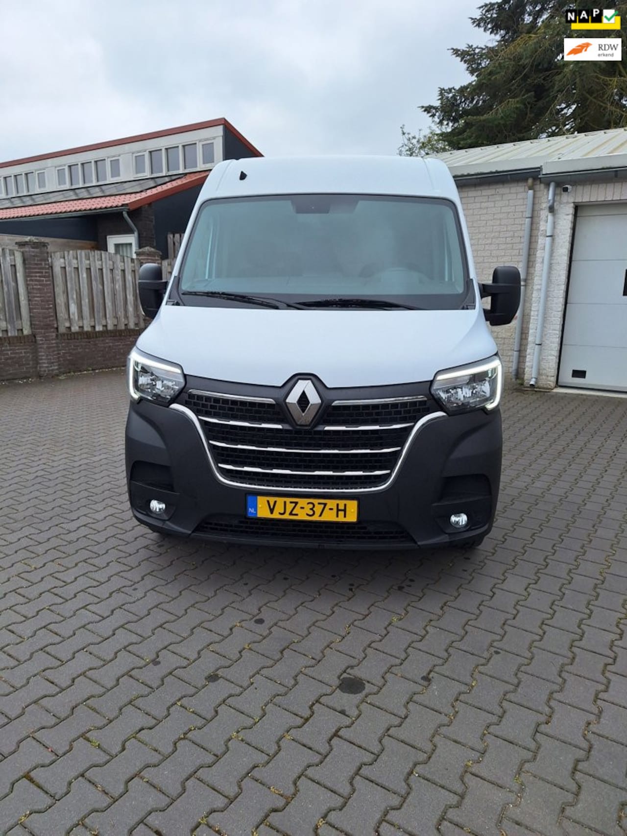Renault Master - T35 2.3 dCi 150 L2H2 DC Energy Automaat - AutoWereld.nl