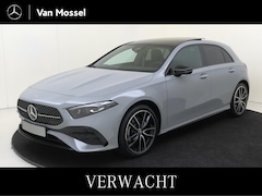Mercedes-Benz A-klasse - 250 e 140 Year Edition / Panoramadak / Sfeerverlichting / 19inch / Night-Pakket / Prijs in