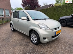 Daihatsu Sirion 2 - 1.0-12V Premium