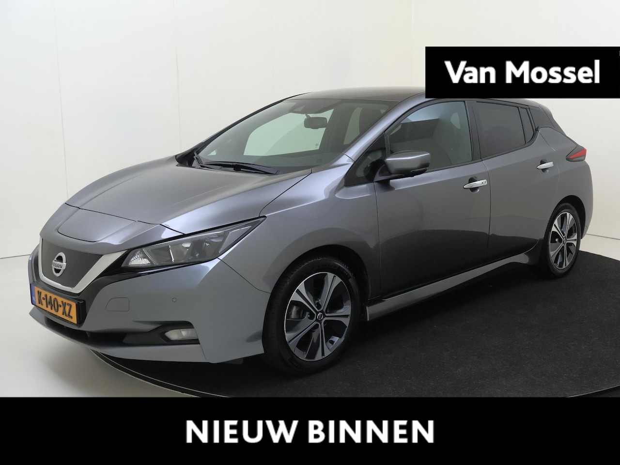 Nissan LEAF - N-Connecta 40 kWh achterbank verwarmd | airco automatisch | Apple Carplay/Android Auto | A - AutoWereld.nl