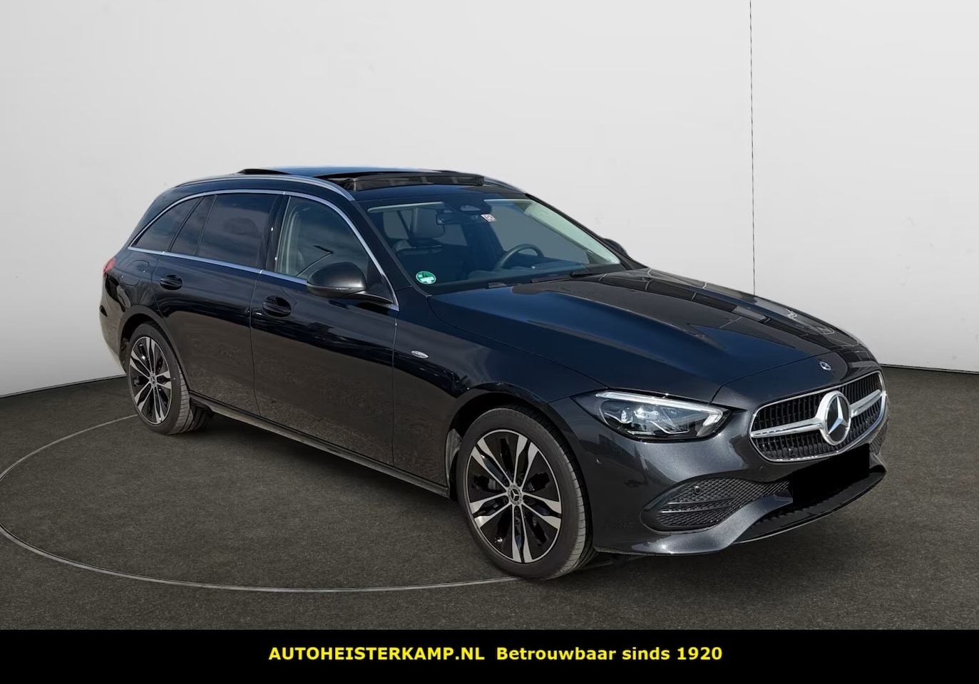 Mercedes-Benz C-klasse Estate - 300 de Plug-In Hybrid Avantgarde Panoramadak Distronic Trekhaak LED Memory Camera - AutoWereld.nl