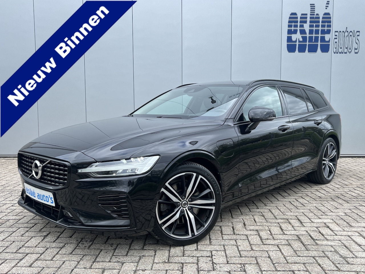 Volvo V60 - 2.0 T6 Recharge AWD R-Design Trekhaak Navigatie Pilot Assist ACC Leder Stoel + Stuur Verwa - AutoWereld.nl