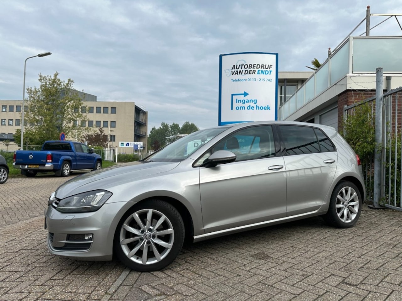 Volkswagen Golf - 1.4 TSI ACT Connected Series  Automaat  Trekhaak  Sportstoelen  NAVI  DAB+ - AutoWereld.nl