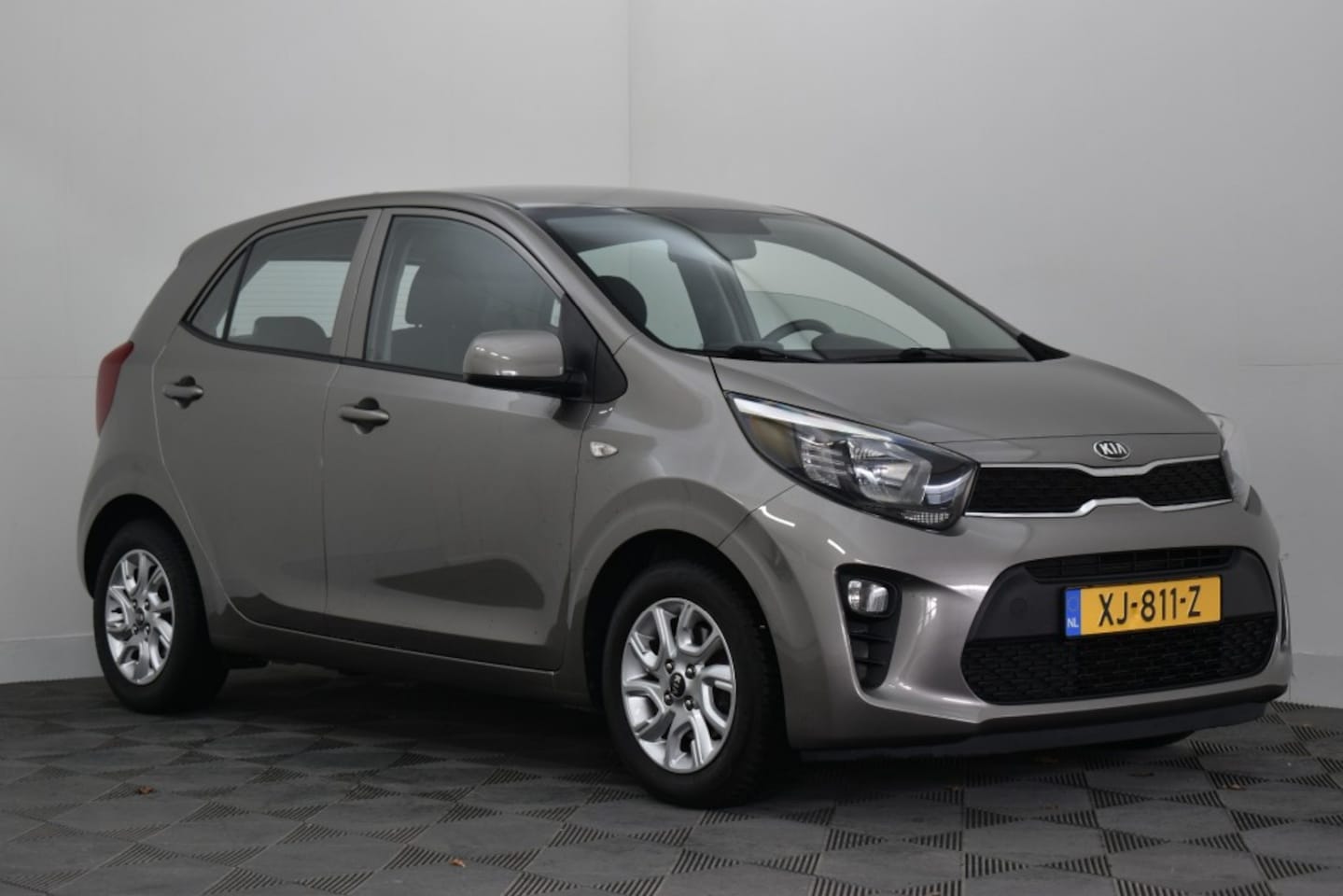 Kia Picanto - 1.0 CVVT ComfortPlusLine Navigator 1.0 CVVT 67PK ComfortPlusLine Navigator - AutoWereld.nl
