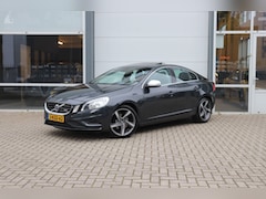 Volvo S60 - 1.6 T4 R-DESIGN AUT/ORIG.NL/1E EIG/DEALERONDERH./SCHUIFDAK