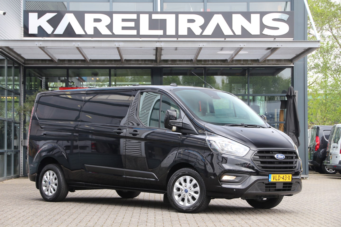 Ford Transit Custom - 2.0 TDCI 130 | Aut. | L2H1 | Trekhaak | Camera | Airco.. - AutoWereld.nl