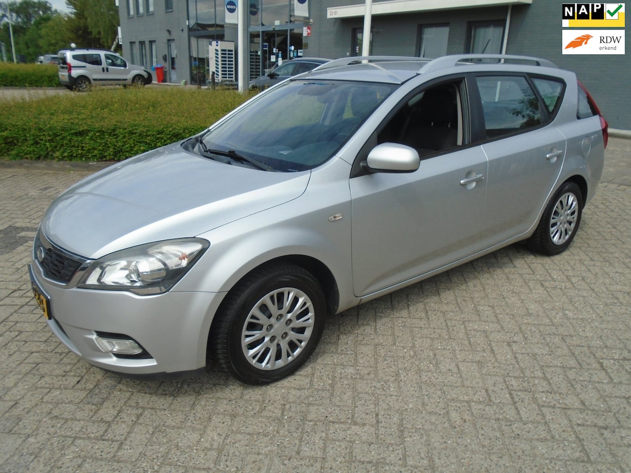 Kia Cee'd - 1.4 CVVT X-ecutive 1.4 CVVT X-ecutive Nieuwe Apk - AutoWereld.nl