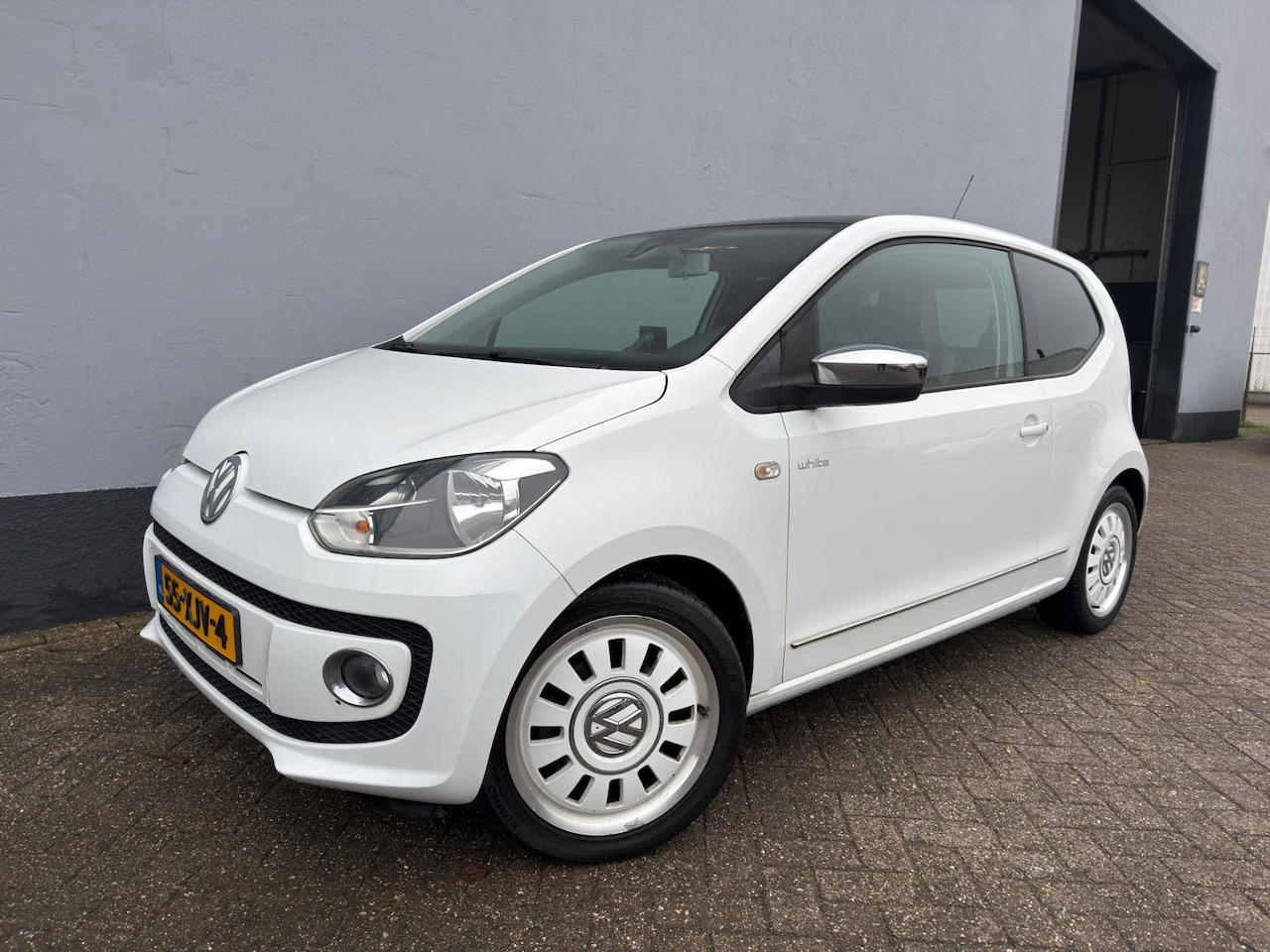 Volkswagen Up! - 1.0 high up! BlueMotion - Panorama Dak - AutoWereld.nl