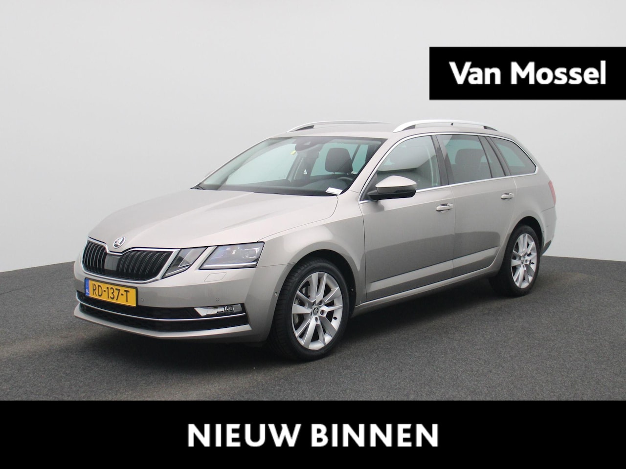 Skoda Octavia Combi - 1.0 TSI Greentech Style Business | Automaat | Apple Carplay/ Android Auto | Camera | Parke - AutoWereld.nl
