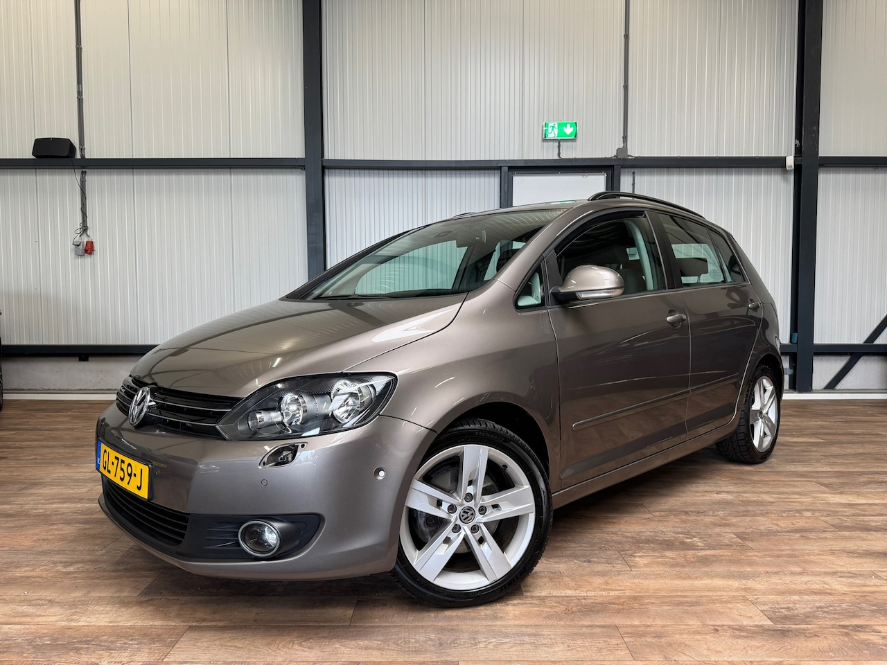 Volkswagen Golf Plus - 1.4 TSI AUTOMAAT / SLECHTS 153DKM / ZEER NETTE STAAT - AutoWereld.nl