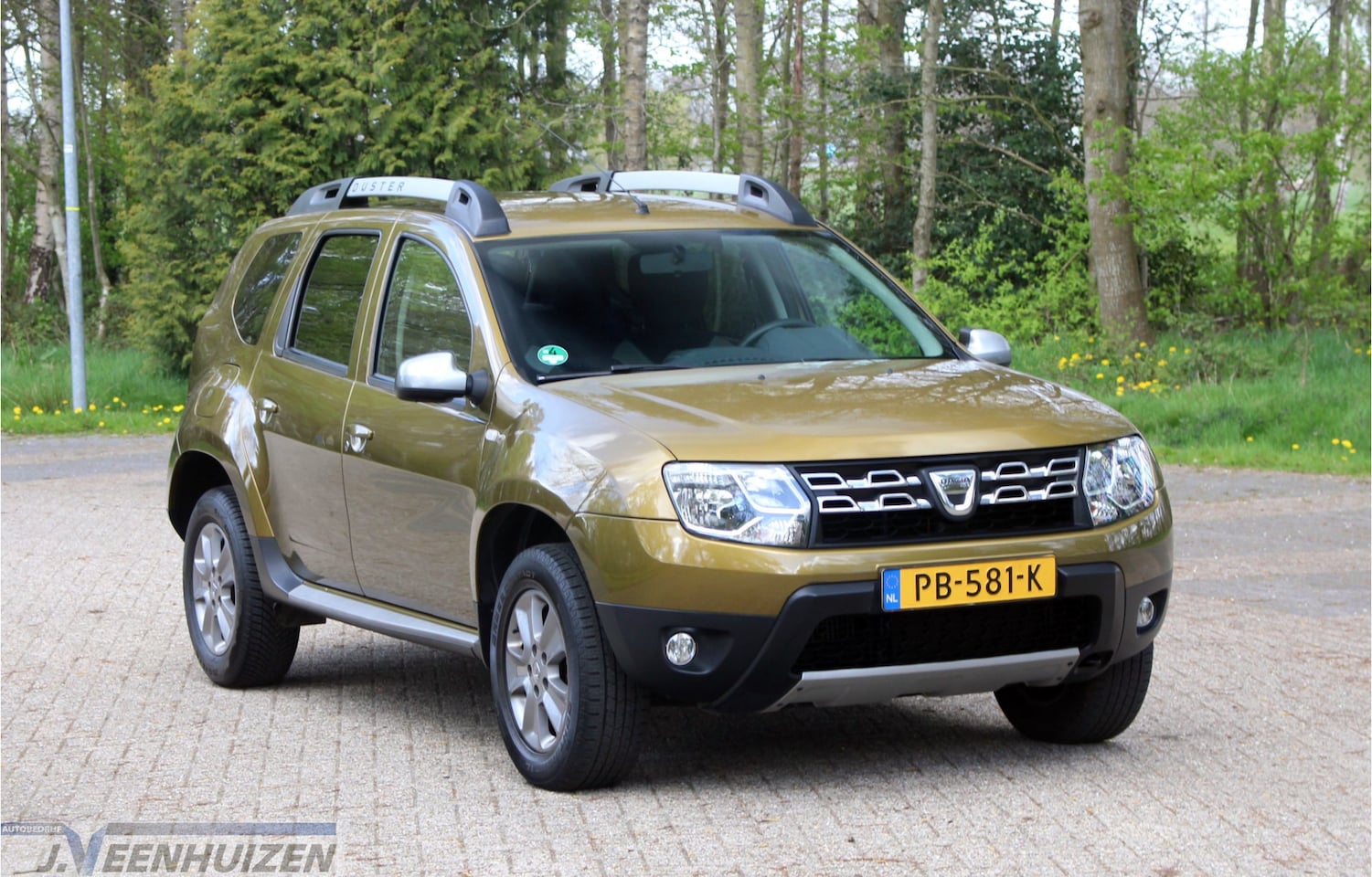 Dacia Duster - 1.2 TCe 4x2 Lauréate | 2017 | ✅ LPG | ❄️ Airco | ✅ Cruise - AutoWereld.nl
