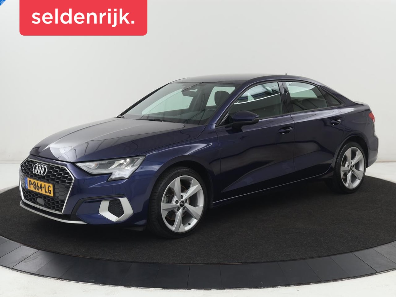 Audi A3 - 30 TFSI Advanced edition | Stoelverwarming | Adaptive cruise | Keyless | Camera | Carplay - AutoWereld.nl