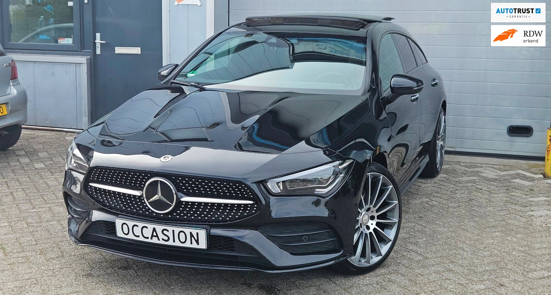 Mercedes-Benz CLA-Klasse - SB 250e AMG PANO Keyless MultiBeam Adaptive Memory BTW Carplay - AutoWereld.nl