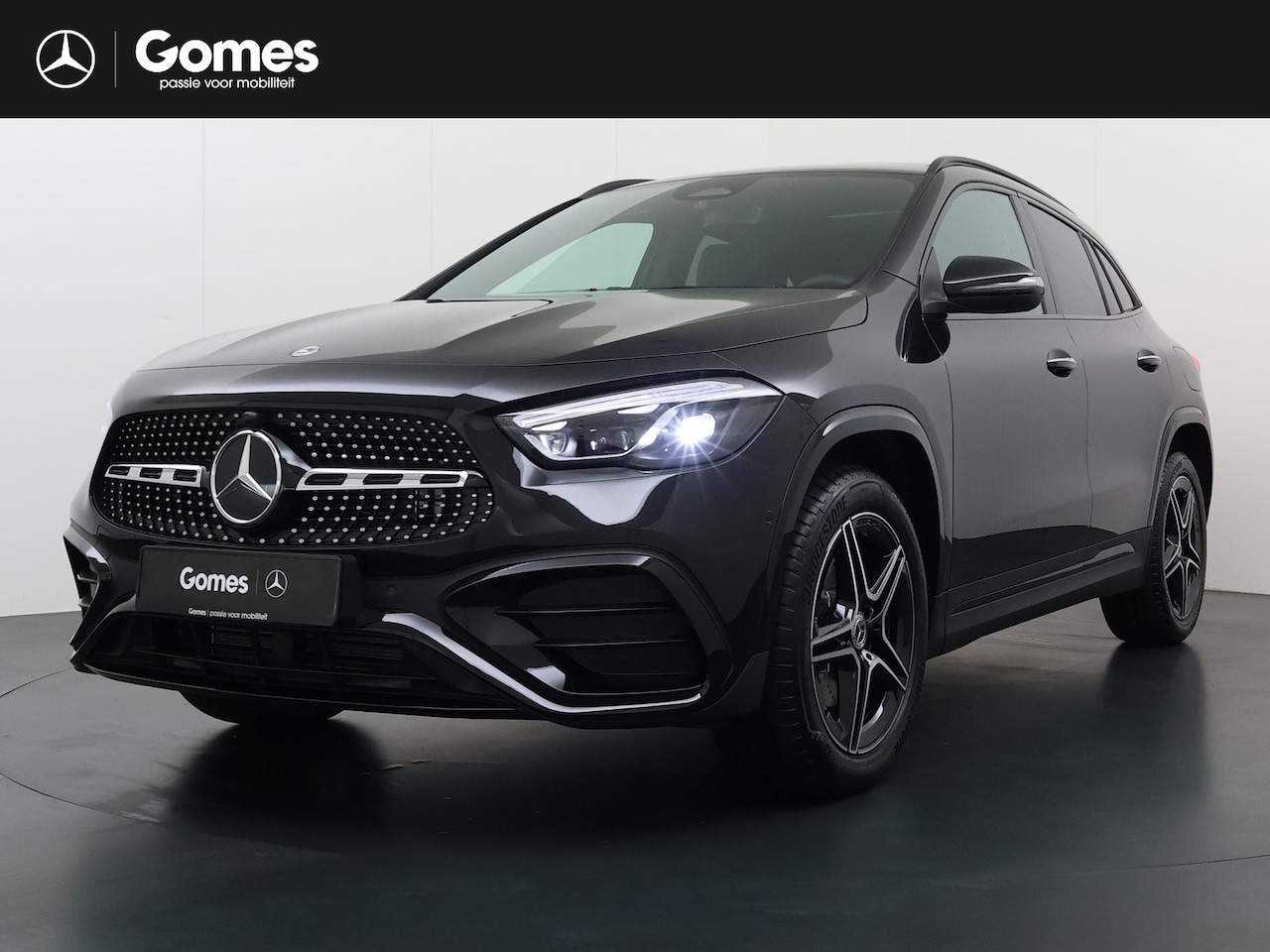 Mercedes-Benz GLA-Klasse - 250 e Business Solution AMG | Night Pakket | Trekhaak | Panoramadak | MULTIBEAM LED Koplam - AutoWereld.nl
