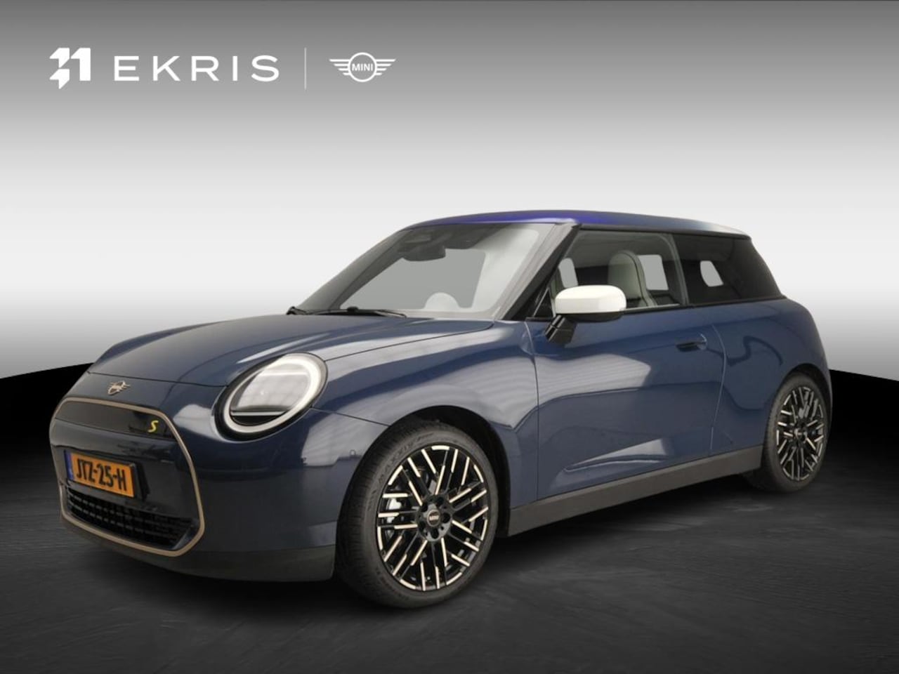 MINI Mini-Electric - 3-deurs Cooper SE Pakket M / Panoramadak / JCW Sportstoelen / Getint glas / LED / Head-up - AutoWereld.nl