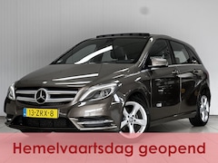 Mercedes-Benz B-klasse - 180 Ambition /AUTOMAAT /Open Pano-Dak /Bi-Xenon /Half-Leder /Navi /Airco /Cruise /Elek. pa